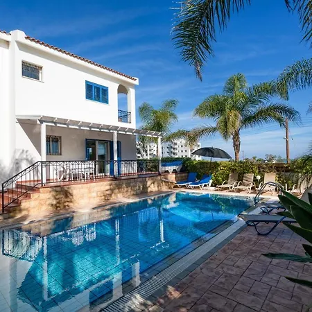 Walk To The Beach - - 4 Bedroom With Pool Villa *
