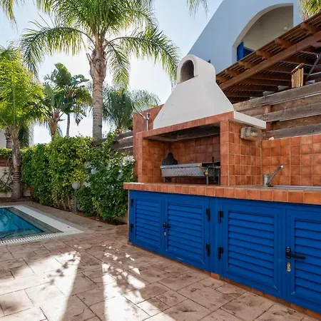 Willa Walk To The Beach - - 4 Bedroom With Pool *
